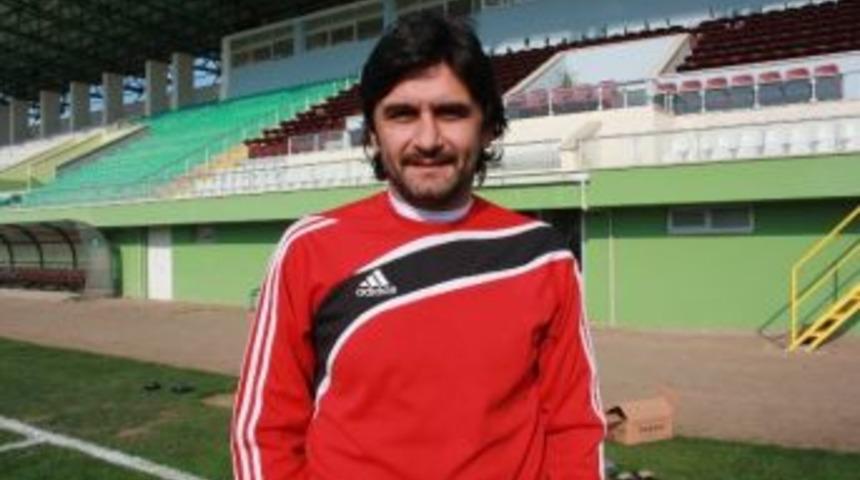 &Uuml;nyespor, C&uuml;neyt Tiryaki&rsquo;ye Emanet