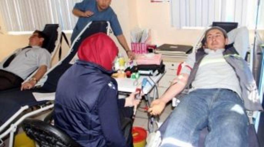Konya Şeker Ailesinden Kan Bağışı Kampanyası