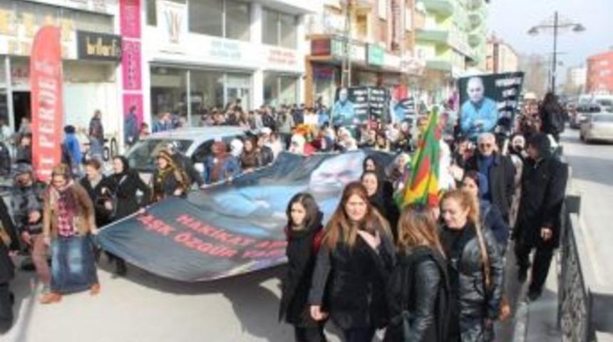 Van&rsquo;da '15 Şubat' Y&uuml;r&uuml;y&uuml;ş&uuml;