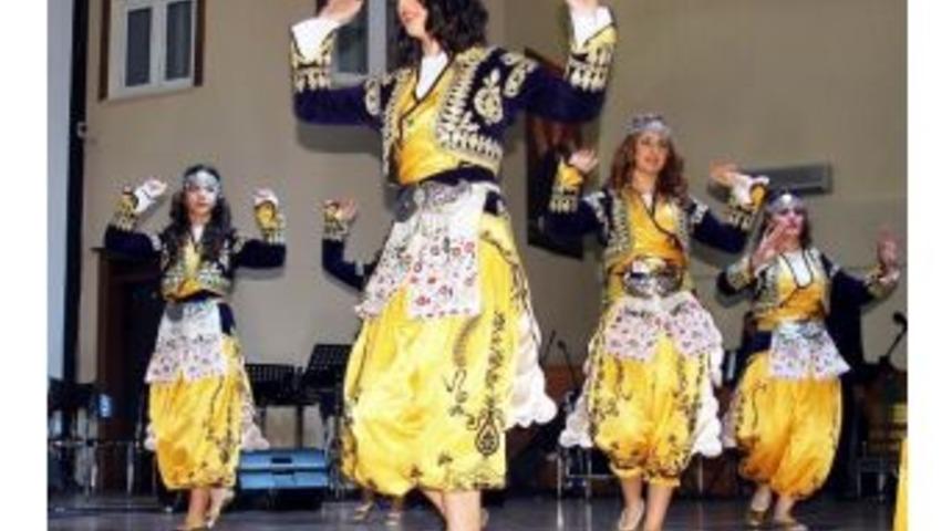 Edremit&rsquo;te Sevgililer G&uuml;n&uuml; Konseri