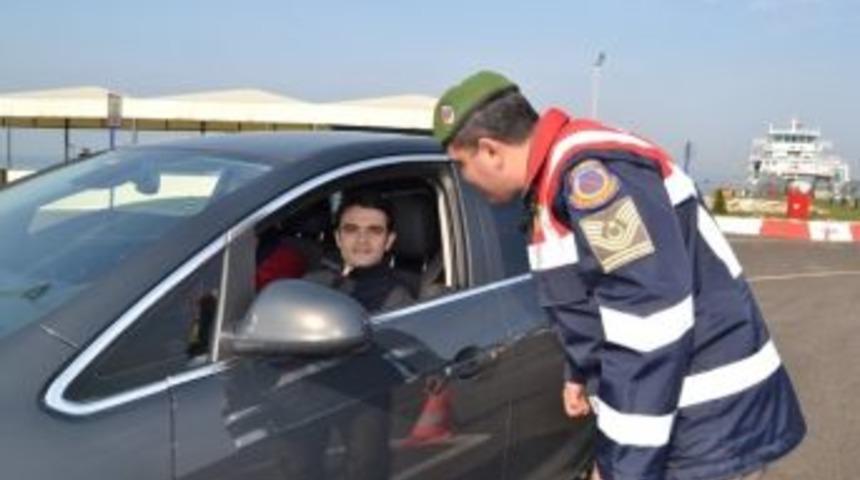 Jandarmadan Sevgililer G&uuml;n&uuml;ne &Ouml;zel Uygulama