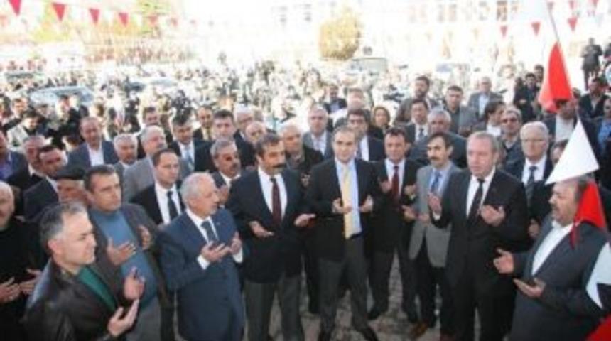 Sungurlu&rsquo;nun İlk Hipermarketi Dualarla A&ccedil;ıldı