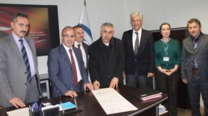 Sgk'da Bir Saatte Emeklilik D&ouml;nemi Başladı