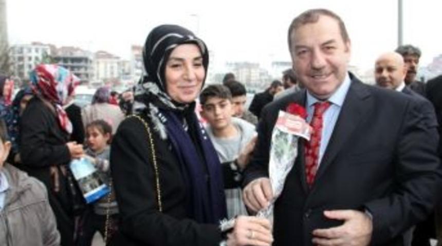 Esenyurt Belediyesinden Sevgililer G&uuml;n&uuml;ne &Ouml;zel Toplu Nikah T&ouml;reni