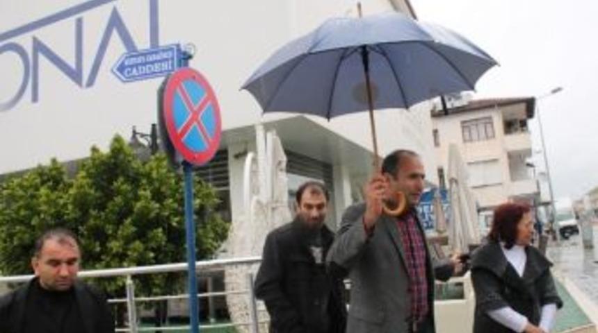 Kenan Evren Tabelası Fethiye'den İndirildi