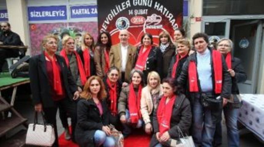 Kartal&rsquo;da Sevgililer G&uuml;n&uuml; Şenlik Havasında Kutlandı