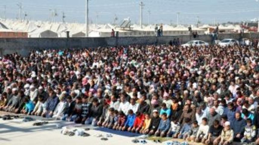 Suriyeli M&uuml;lteciler Yağmur Duası Yaptı