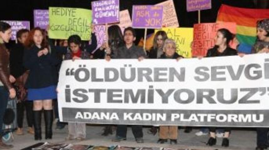 Kadınlardan &ldquo;&ouml;ld&uuml;ren Sevgi İstemiyoruz&rdquo; Y&uuml;r&uuml;y&uuml;ş&uuml;