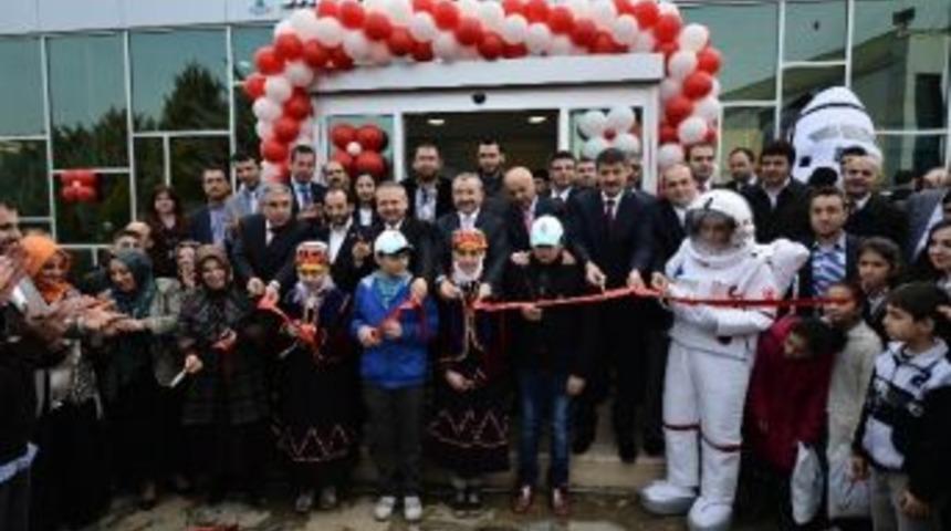 Anadolu Yakası&rsquo;nın İlk Gezegenevi İle G&ouml;ky&uuml;z&uuml; Avu&ccedil;larınızda