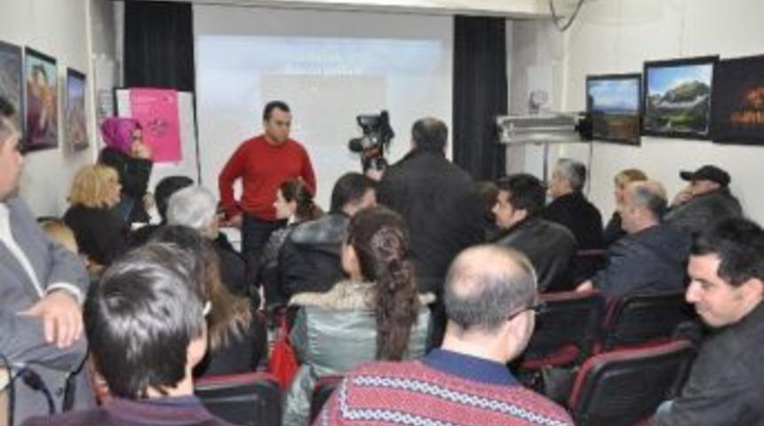 10 Yıllık Fotoğraf &Ccedil;alışmasını Sergiledi