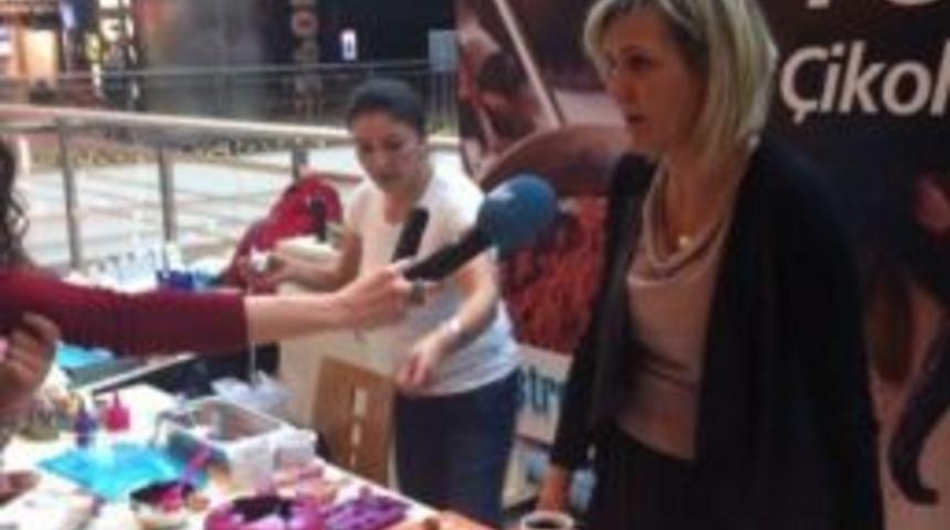 Başkentliler &Ccedil;ikolata At&ouml;lyesinde Kendi &Ccedil;ikolatalarını Tasarladı