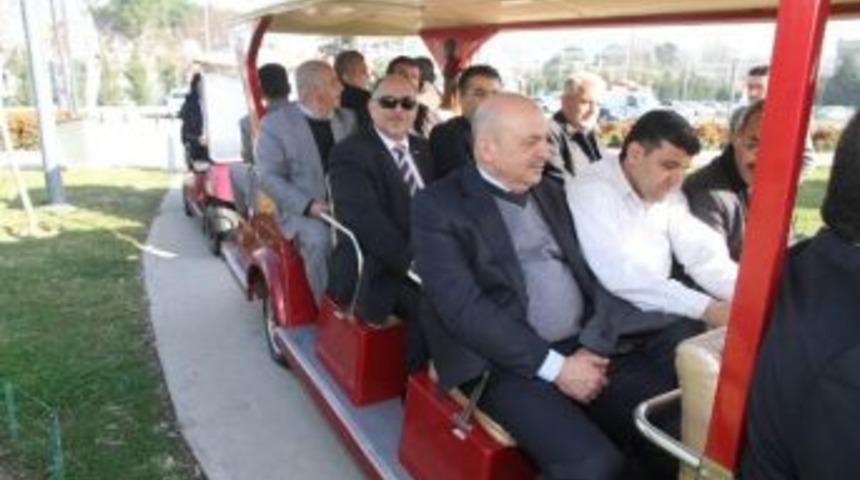 Filistin Heyeti Sekapark Ve Sırrıpaşa Konağı'nı Ziyaret Etti