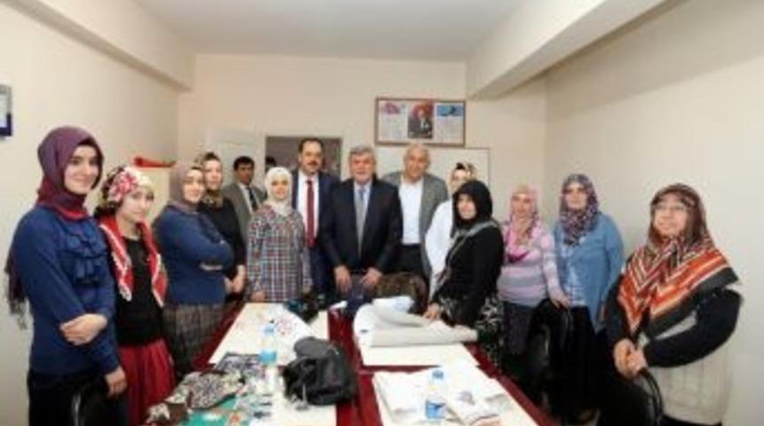 Başkan Karaosmanoğlu Ko - Mek Kurslarını Ziyaret Etti