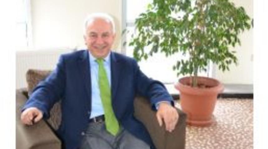 &Ouml;mer Kılın&ccedil;, Siyasete G&ouml;z Kırptı