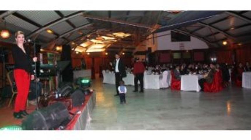 Sevgililer Emrah Turanlı İle Coştu