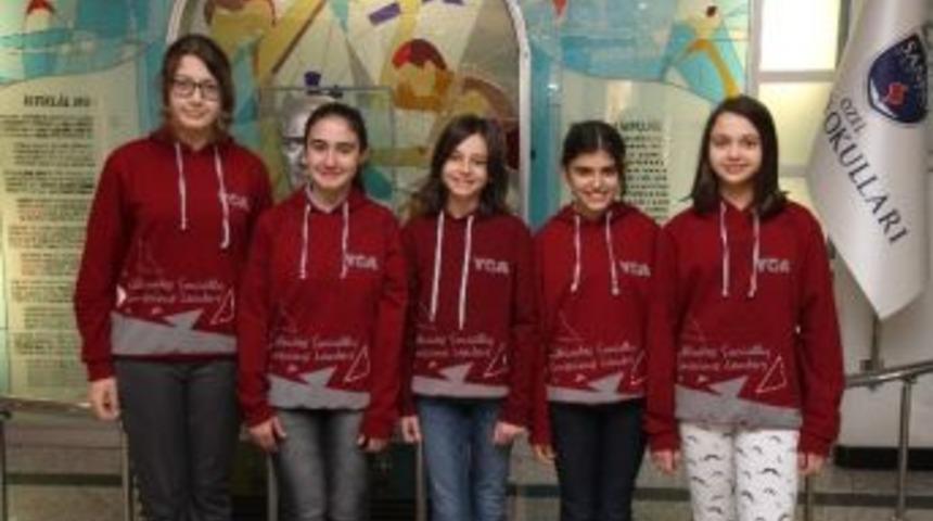 &Ouml;zel Sanko Ortaokulu &Ouml;ğrencileri Liderlik Kampında