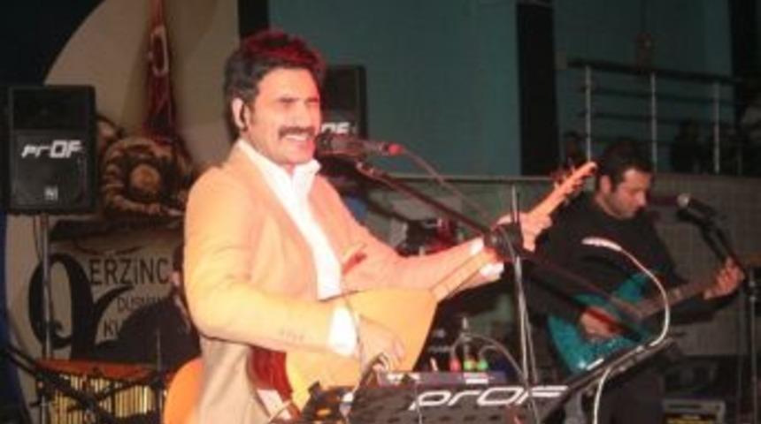 Erzincan’da Uğur Işılak Konseri