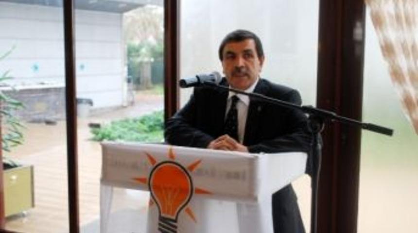 Mudanya'da Ak Parti'nin Yeni Y&ouml;netimi Tanıtıldı