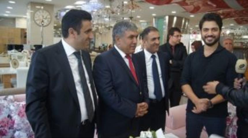 (d&uuml;zeltme) Banco &Ccedil;elik Avm, 35 Hediyeyi Sahipleriyle Buluşturdu