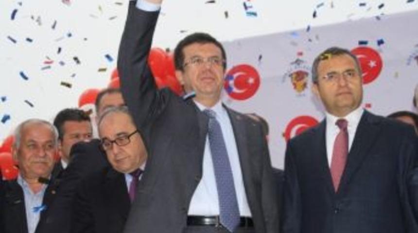 Ekonomi Bakanı Nihat Zeybekci Honaz&rsquo;da Halka Seslendi