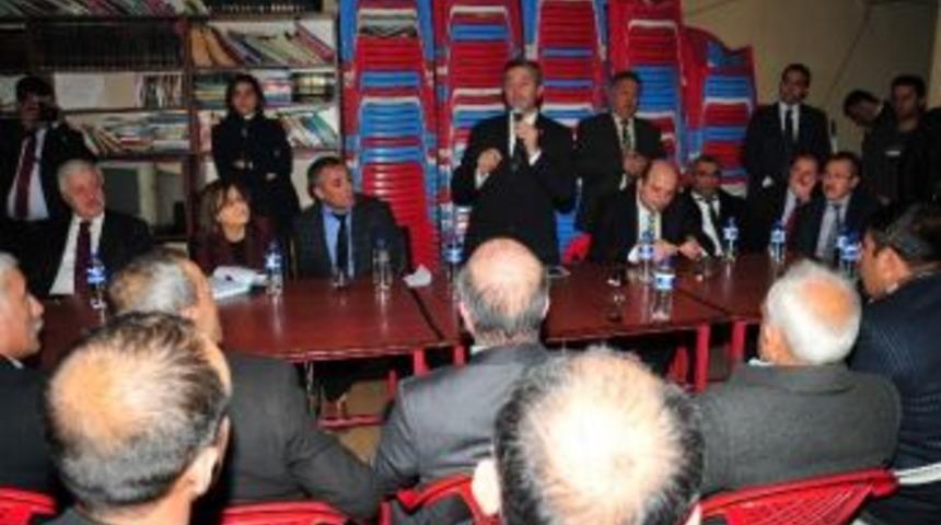 Şahin Ve Tahmazoğlu&rsquo;na Dernek Ziyaretlerinde B&uuml;y&uuml;k İlgi