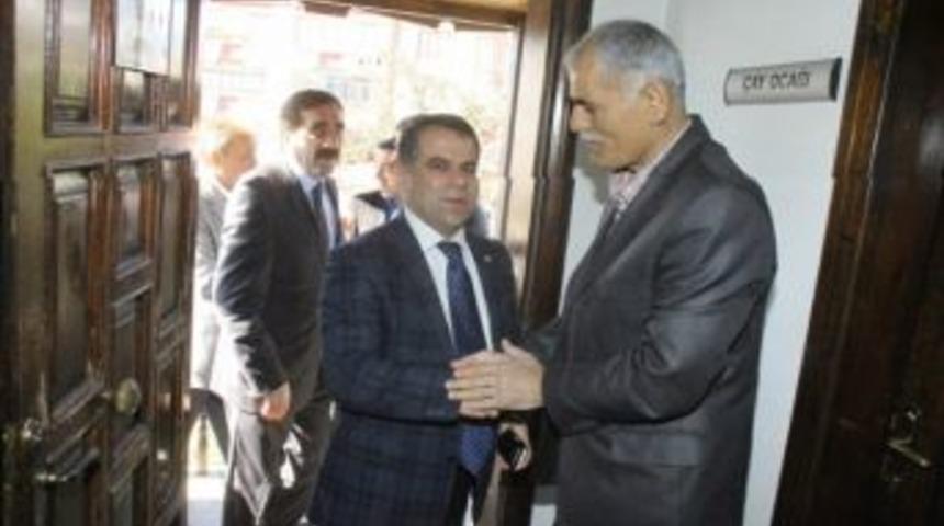 Başkan Aksoy, Emekliler Derneğini Ziyaret Etti