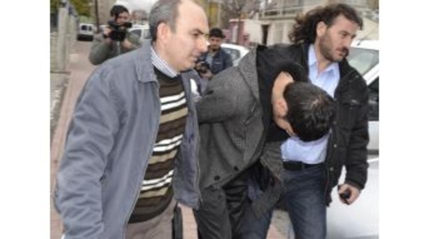 Ara&ccedil;lardan Navigasyon &Ccedil;alan Ş&uuml;pheli Yakalandı