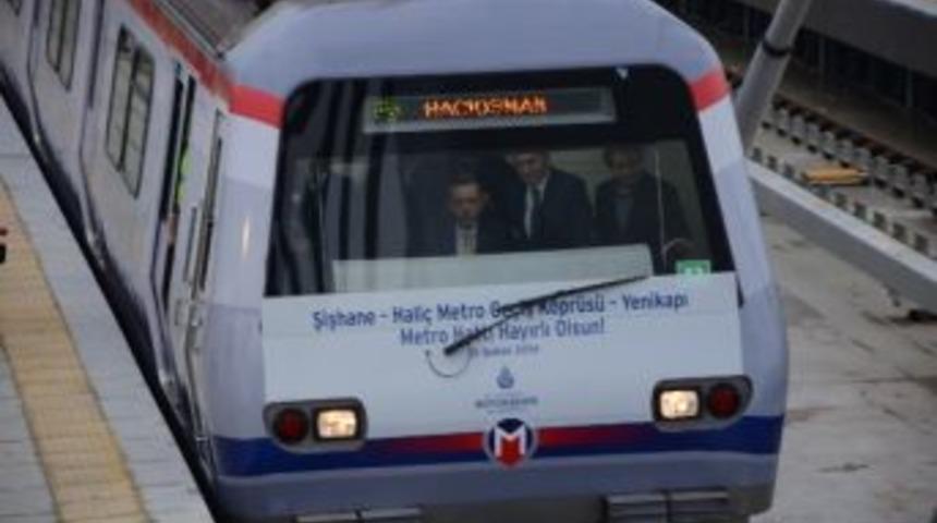 Başbakan Erdoğan Vatman Koltuğuna Oturdu