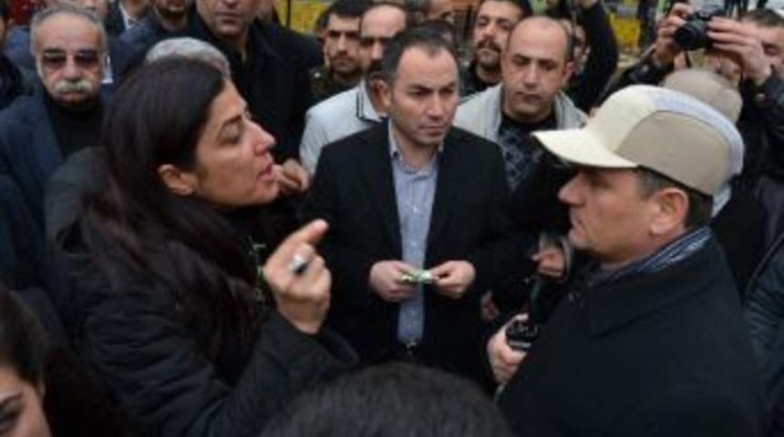 Bdp'li Akat Polis M&uuml;d&uuml;r&uuml;ne Hakaret Etti