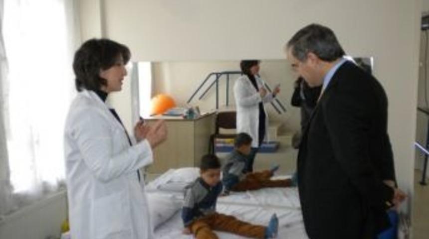 Kaymakam Beyazyıldız Rehabilitasyon Merkezini Ziyaret Etti