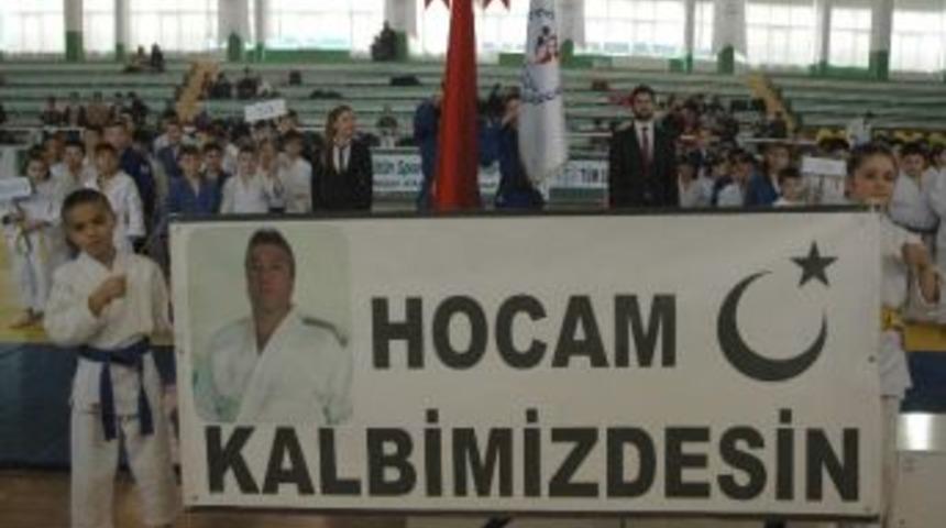 Eski Milli Sporcu Anısına 'iller Arası Judo Turnuvası' D&uuml;zenlendi