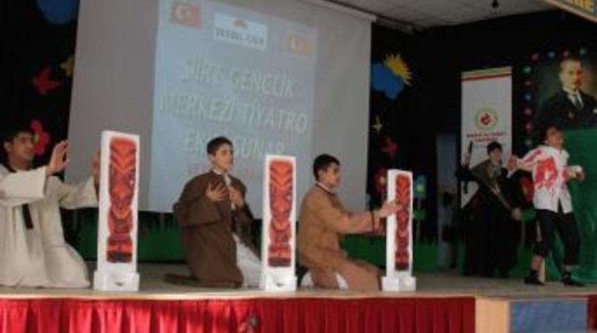 Siirt'te Veysel Karani'nin Hayatı Sahnelendi