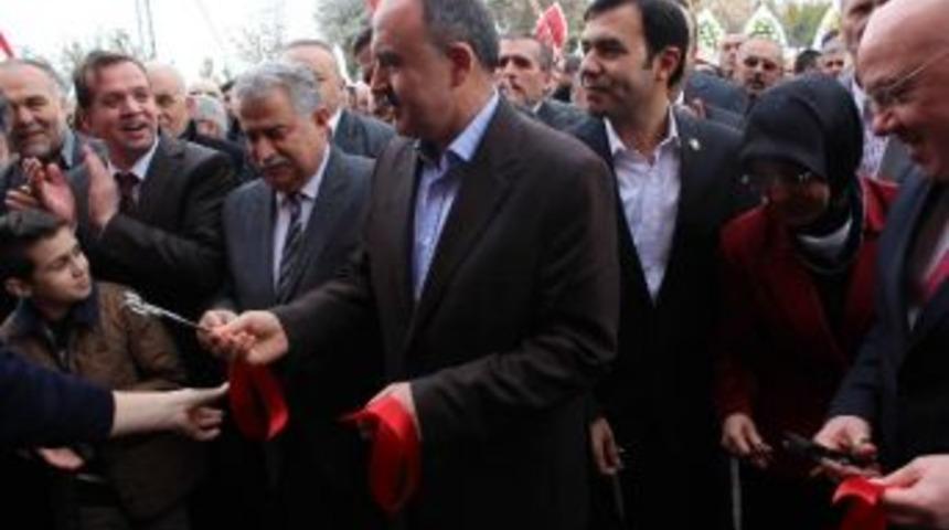 Yenigün Gazetesi Yeni Binasında