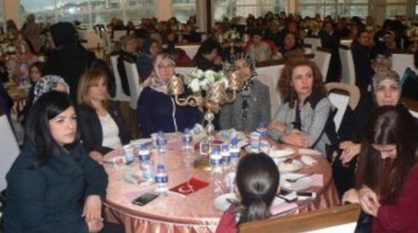 Boz&uuml;y&uuml;k'te Mhp Kadın Kolları İstişare Toplantısı