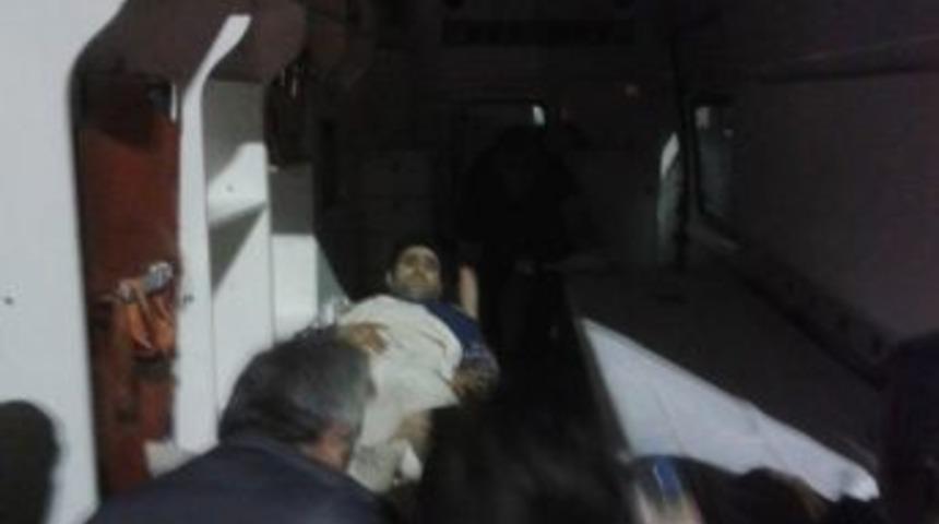 Muhtar Adayı Sinan Erdem Silahlı Saldırıya Uğradı