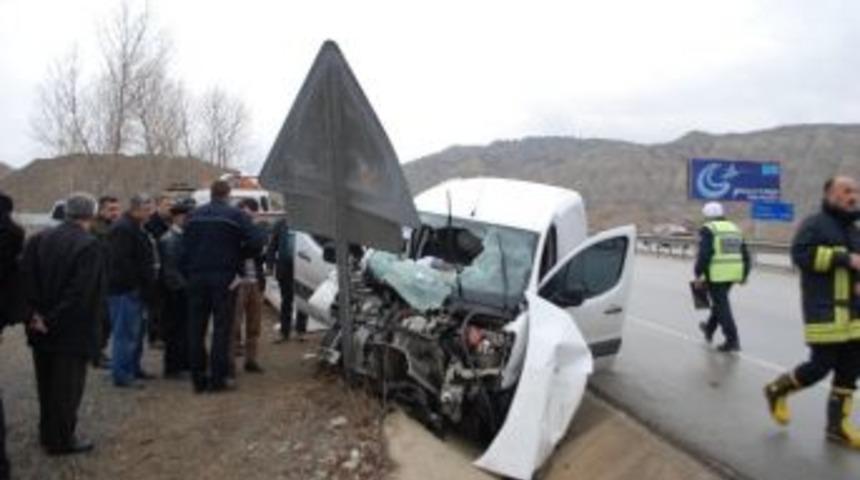 Kastamonu&rsquo;da Trafik Kazası: 3 Yaralı