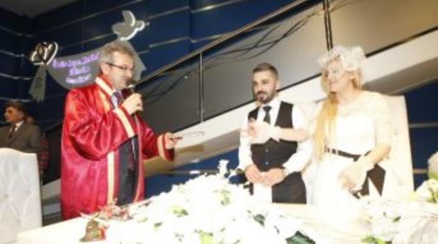 Başkan K&ouml;şker&rsquo;den Gebzelilere Sevgi &Ccedil;i&ccedil;eği