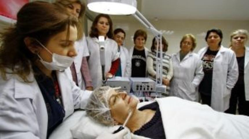 İş Fırsatı Ayaklarına Geldi