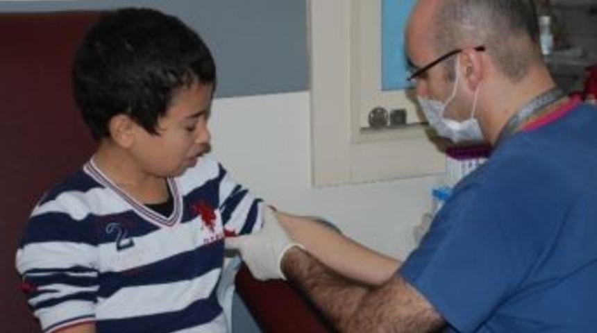 3 &Ccedil;ocuğu Da Hasta Olan Anne, Akdeniz Anemisi Hastası Oğlu İ&ccedil;in Yardım Bekliyor