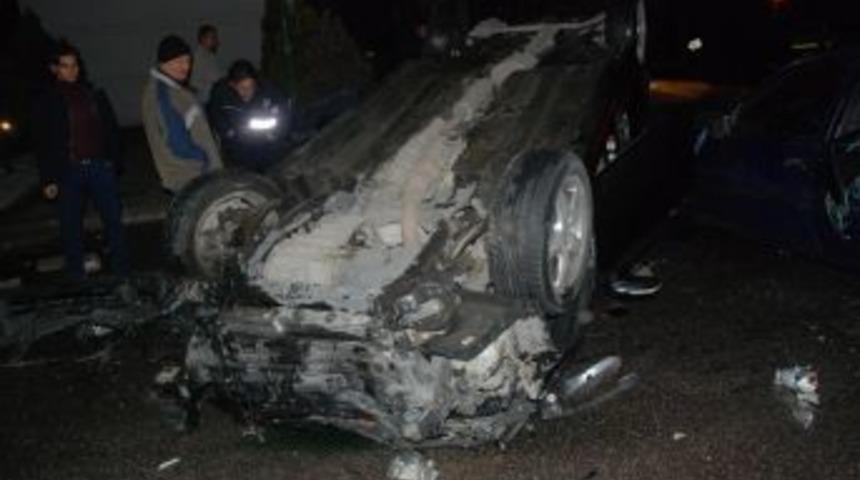 Aksaray'da Trafik Kazası: 2 Yaralı