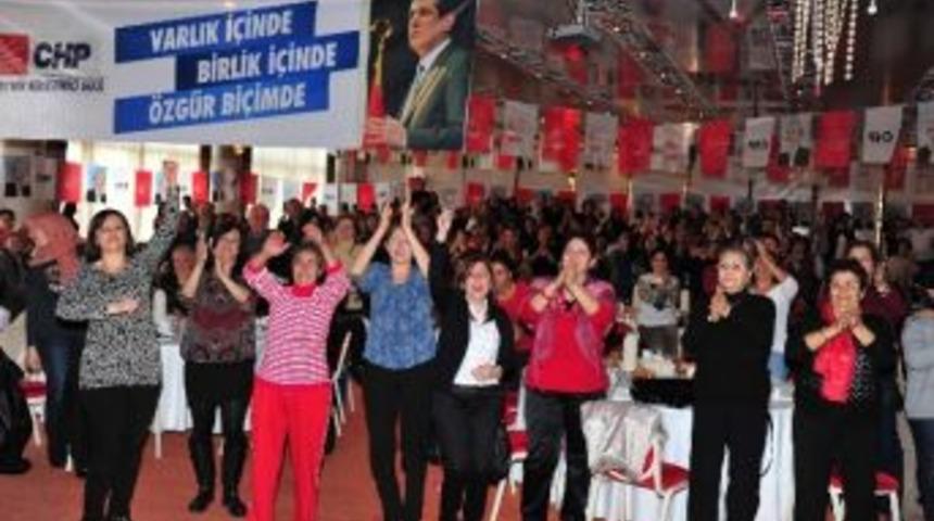 Başkan &Ccedil;alkaya Partilileri İle Biraraya Geldi