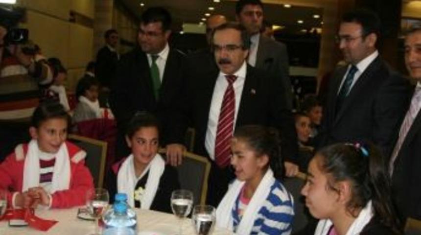 &lsquo;&ccedil;ocuklar &Uuml;ş&uuml;mesin Kampanyası&rsquo;na Bir Destek De Kızılay&rsquo;dan