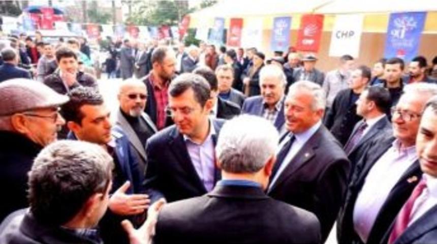 Chp'li &Ouml;zel Sarıg&ouml;l'de Partililerle Buluştu