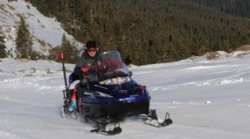 (&ouml;zel Haber) Ilgaz Dağı&rsquo;nda Kayak Keyfi S&uuml;r&uuml;yor