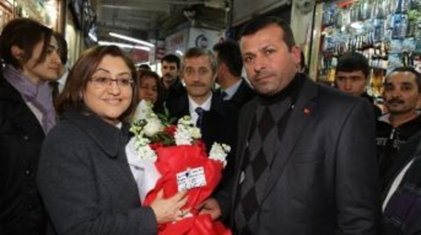 Şahin Ve Tahmazoğlu&rsquo;nundan B&uuml;y&uuml;k Pasaj Esnafına Ziyaret