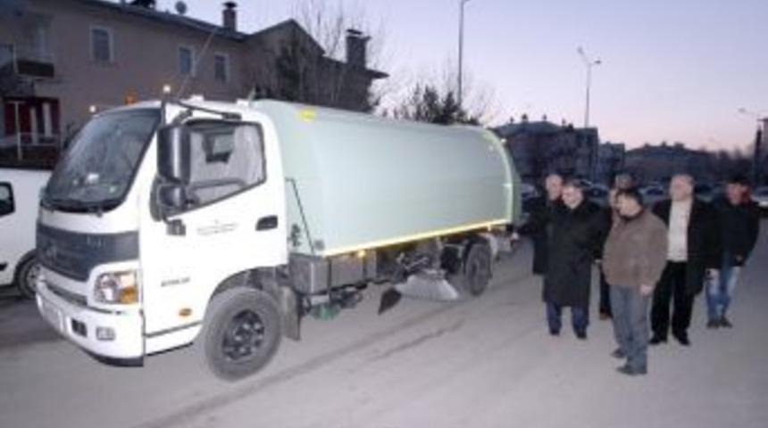 Aziziye Belediyesi&rsquo;ne Yeni Bir Temizlik Aracı Daha