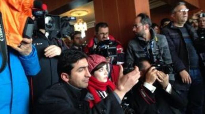 Vali Altıparmak Gazetecileri Fotoğrafladı