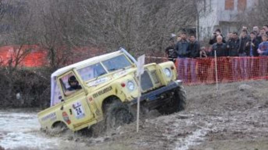 Off-road Yarışları Nefesleri Kesti