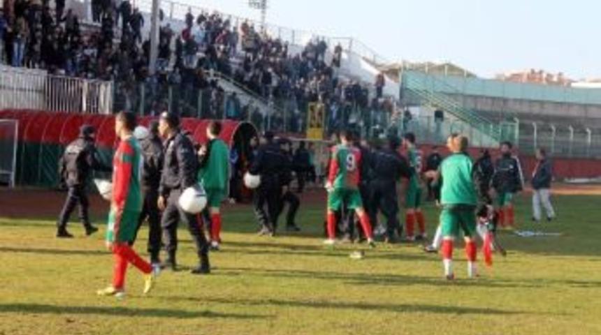 B&ouml;lgesel Amat&ouml;r Lig Ma&ccedil;ında Olaylar &Ccedil;ıktı