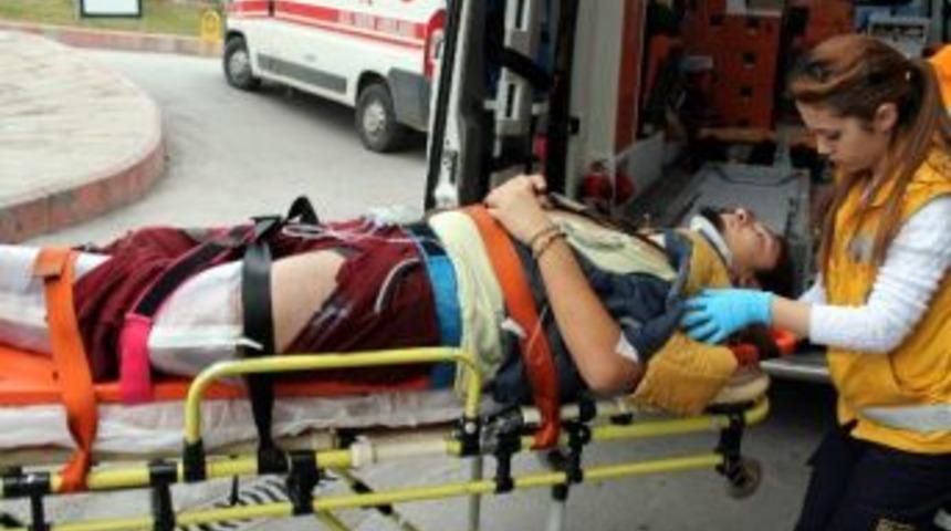 Paraş&uuml;t&uuml; A&ccedil;ılmayınca Yere &Ccedil;akıldı